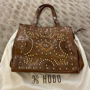Beautiful Hobo Purse.  LIKE NEW